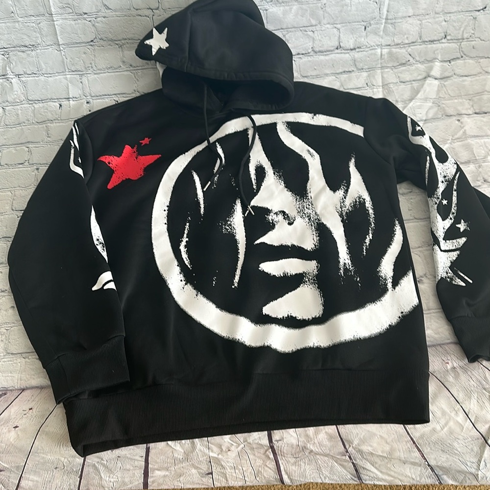 Mens graphic hoodie. NWT size large